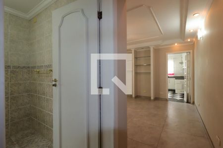 Corredor piso inferior de casa à venda com 3 quartos, 240m² em Jardim Las Vegas, Santo André