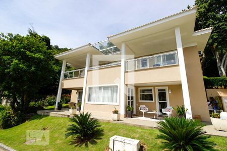 Casa à venda com 4 quartos, 450m² em Recreio dos Bandeirantes, Rio de Janeiro