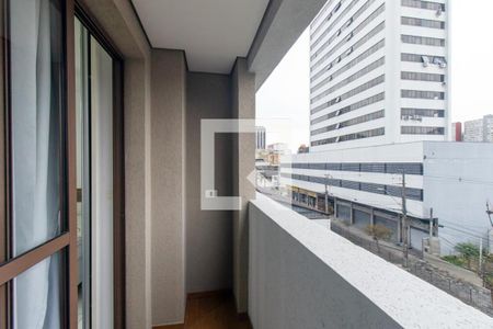 Varanda de kitnet/studio para alugar com 1 quarto, 40m² em Centro, Curitiba