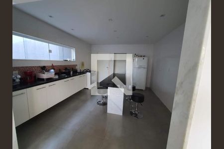 Casa à venda com 4 quartos, 500m² em São Francisco, Niterói