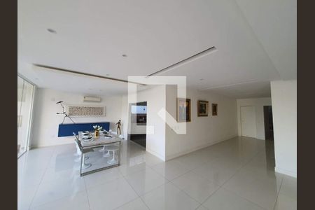 Casa à venda com 4 quartos, 500m² em São Francisco, Niterói