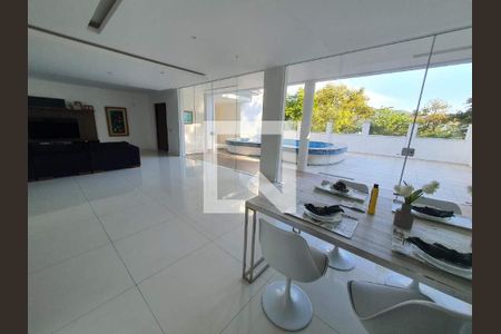 Casa à venda com 4 quartos, 500m² em São Francisco, Niterói