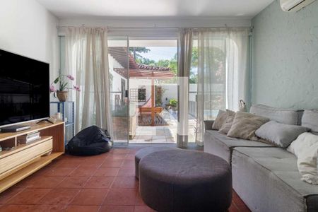 Casa à venda com 5 quartos, 665m² em Barra da Tijuca, Rio de Janeiro