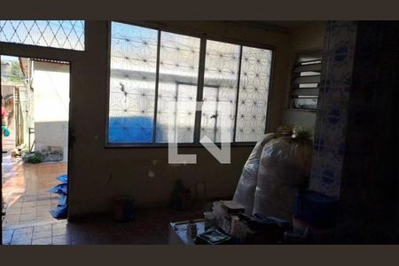 Casa à venda com 8 quartos, 235m² em Penha, Rio de Janeiro