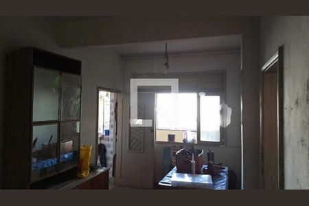 Casa à venda com 8 quartos, 235m² em Penha, Rio de Janeiro