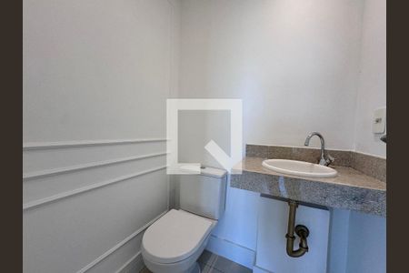 Lavabo de apartamento à venda com 3 quartos, 156m² em Barra da Tijuca, Rio de Janeiro