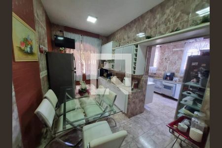 Casa à venda com 4 quartos, 351m² em Pechincha, Rio de Janeiro