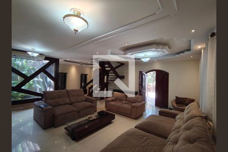 Sala de casa à venda com 4 quartos, 351m² em Pechincha, Rio de Janeiro