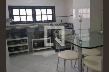 Casa à venda com 2 quartos, 110m² em Taquara, Rio de Janeiro