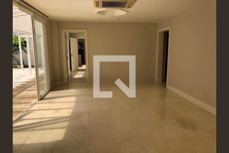 Casa à venda com 4 quartos, 1500m² em Barra da Tijuca, Rio de Janeiro