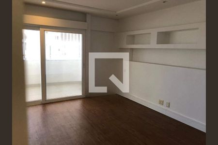 Casa à venda com 4 quartos, 1500m² em Barra da Tijuca, Rio de Janeiro