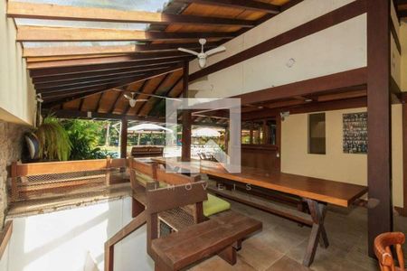 Casa à venda com 5 quartos, 1005m² em Barra da Tijuca, Rio de Janeiro