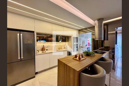 Apartamento à venda com 3 quartos, 138m² em Santo Amaro, São Paulo