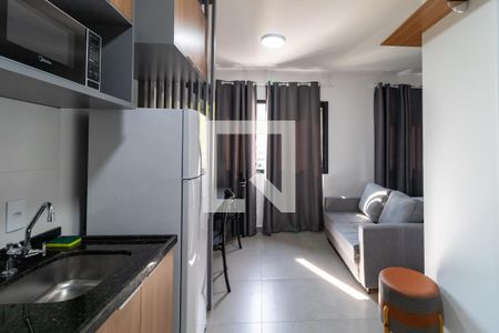 Cozinha de kitnet/studio para alugar com 1 quarto, 30m² em Pompeia, São Paulo
