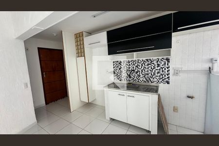 Cozinha de apartamento à venda com 2 quartos, 60m² em Barra da Tijuca, Rio de Janeiro