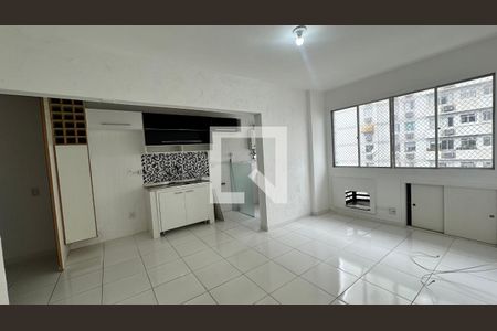 Sala de apartamento à venda com 2 quartos, 60m² em Barra da Tijuca, Rio de Janeiro