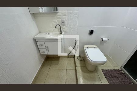 Banheiro Social de apartamento à venda com 2 quartos, 60m² em Barra da Tijuca, Rio de Janeiro
