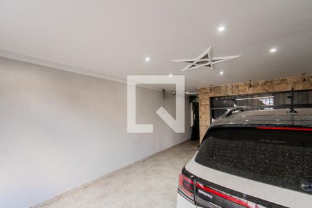 Garagem de casa à venda com 4 quartos, 300m² em Jardim Aricanduva, São Paulo