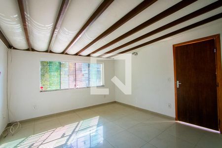 Sala 1 de casa à venda com 2 quartos, 153m² em Vila Helena, Santo André
