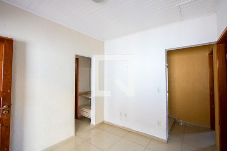Sala 3 de casa à venda com 2 quartos, 153m² em Vila Helena, Santo André