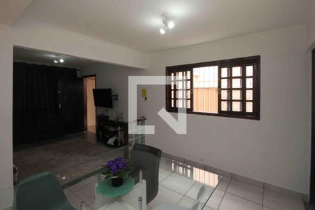 Casa à venda com 2 quartos, 200m² em Conjunto Residencial Sitio Oratorio, São Paulo
