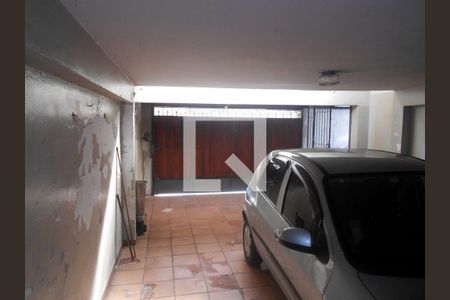 Foto 02 de casa à venda com 2 quartos, 451m² em Jardim Ivone, São Paulo