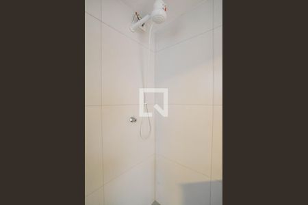 Banheiro de kitnet/studio para alugar com 1 quarto, 25m² em Vila Sao Pedro, Santo André