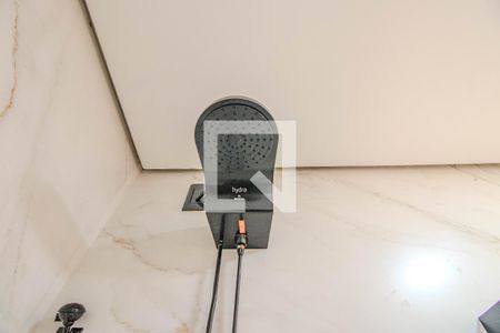 Banheiro Social de apartamento à venda com 3 quartos, 192m² em Chácara das Pedras, Porto Alegre