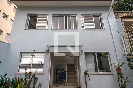 Quintal de casa à venda com 6 quartos, 210m² em Cambuci, São Paulo