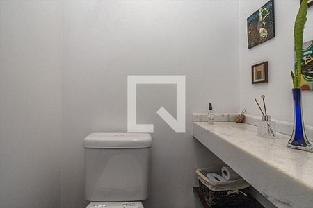 Lavabo de casa à venda com 6 quartos, 210m² em Cambuci, São Paulo