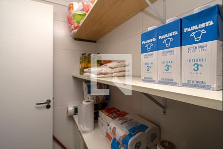 Despensa de casa à venda com 6 quartos, 210m² em Cambuci, São Paulo