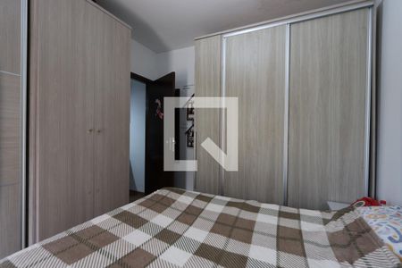 Quarto 1 de casa à venda com 2 quartos, 100m² em Vila Ivg, São Paulo