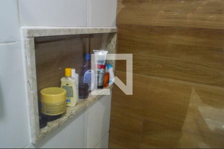 Banheiro de apartamento à venda com 2 quartos, 55m² em Taquara, Rio de Janeiro