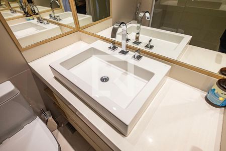Banheiro da Suíte de apartamento para alugar com 2 quartos, 50m² em Pinheiros, São Paulo