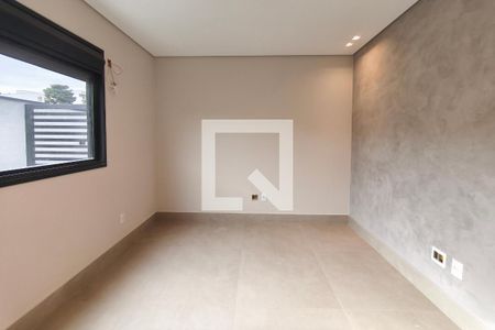 Sala de TV de casa de condomínio à venda com 4 quartos, 313m² em Swiss Park, Campinas