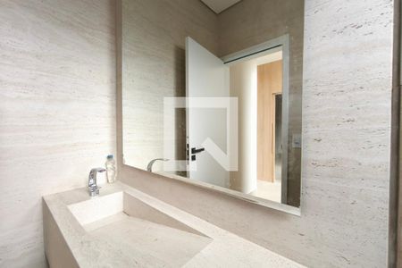 Lavabo da Sala de TV de casa de condomínio à venda com 4 quartos, 313m² em Swiss Park, Campinas