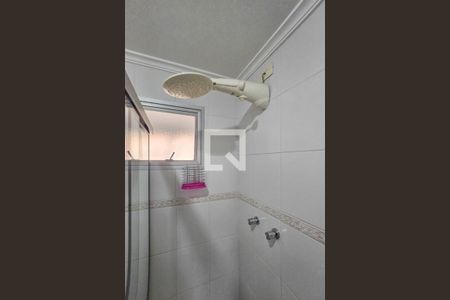 Banheiro de apartamento para alugar com 2 quartos, 90m² em Parque Enseada, Guarujá