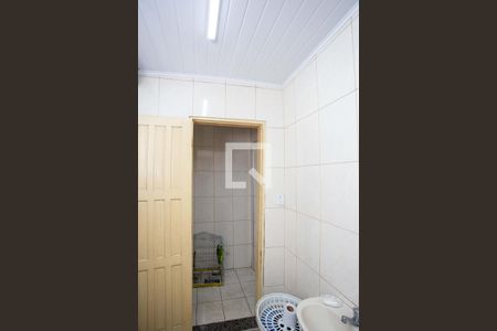 Banheiro 1 de casa à venda com 2 quartos, 125m² em Taboão, Diadema
