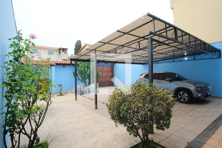 Garagem de casa à venda com 4 quartos, 300m² em Penha de França, São Paulo