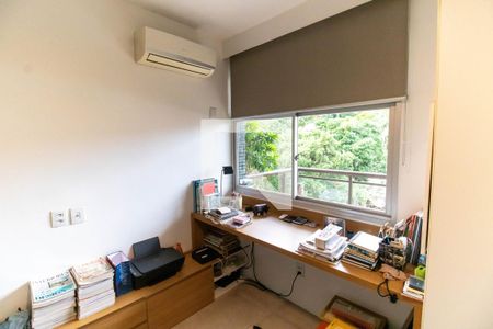 Quarto  de apartamento à venda com 2 quartos, 70m² em Santa Rosa, Niterói