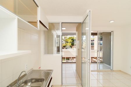Cozinha de apartamento para alugar com 2 quartos, 40m² em Vila Maria, São Paulo