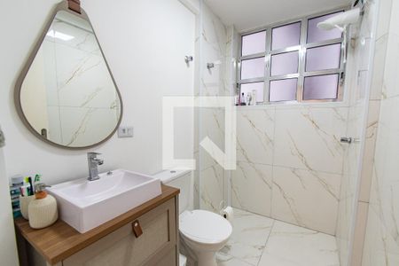 Banheiro de apartamento à venda com 1 quarto, 55m² em Liberdade, São Paulo