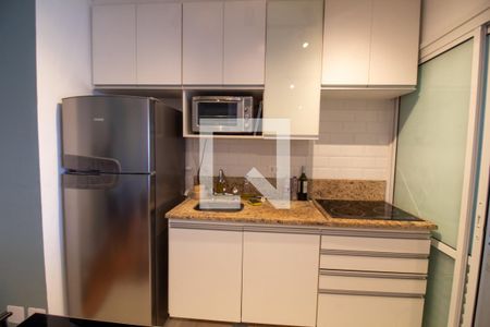 Cozinha de kitnet/studio para alugar com 1 quarto, 47m² em Cidade Monções, São Paulo