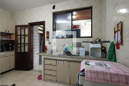 Cozinha  de casa de condomínio à venda com 3 quartos, 268m² em Taquara, Rio de Janeiro