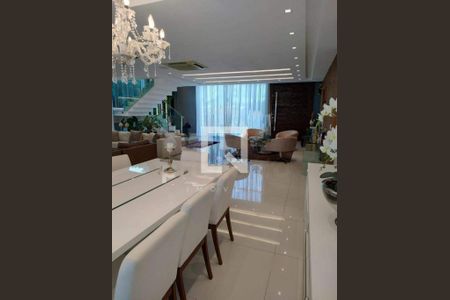 Casa à venda com 5 quartos, 675m² em Barra da Tijuca, Rio de Janeiro