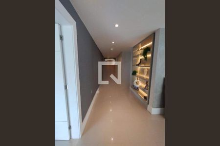Casa à venda com 5 quartos, 675m² em Barra da Tijuca, Rio de Janeiro