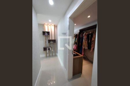 Casa à venda com 5 quartos, 675m² em Barra da Tijuca, Rio de Janeiro
