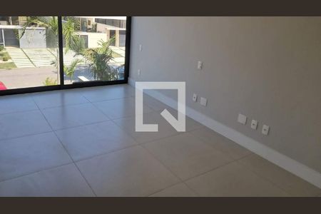 Casa à venda com 4 quartos, 350m² em Barra da Tijuca, Rio de Janeiro