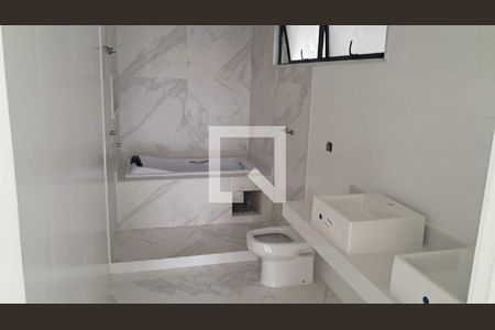 Casa à venda com 4 quartos, 350m² em Barra da Tijuca, Rio de Janeiro