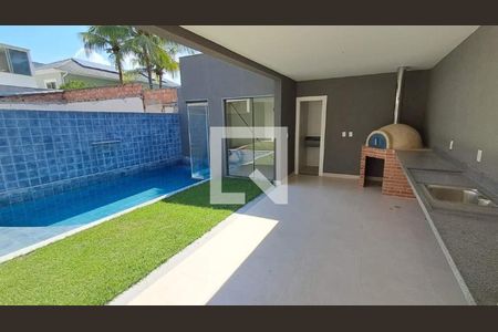 Casa à venda com 4 quartos, 350m² em Barra da Tijuca, Rio de Janeiro